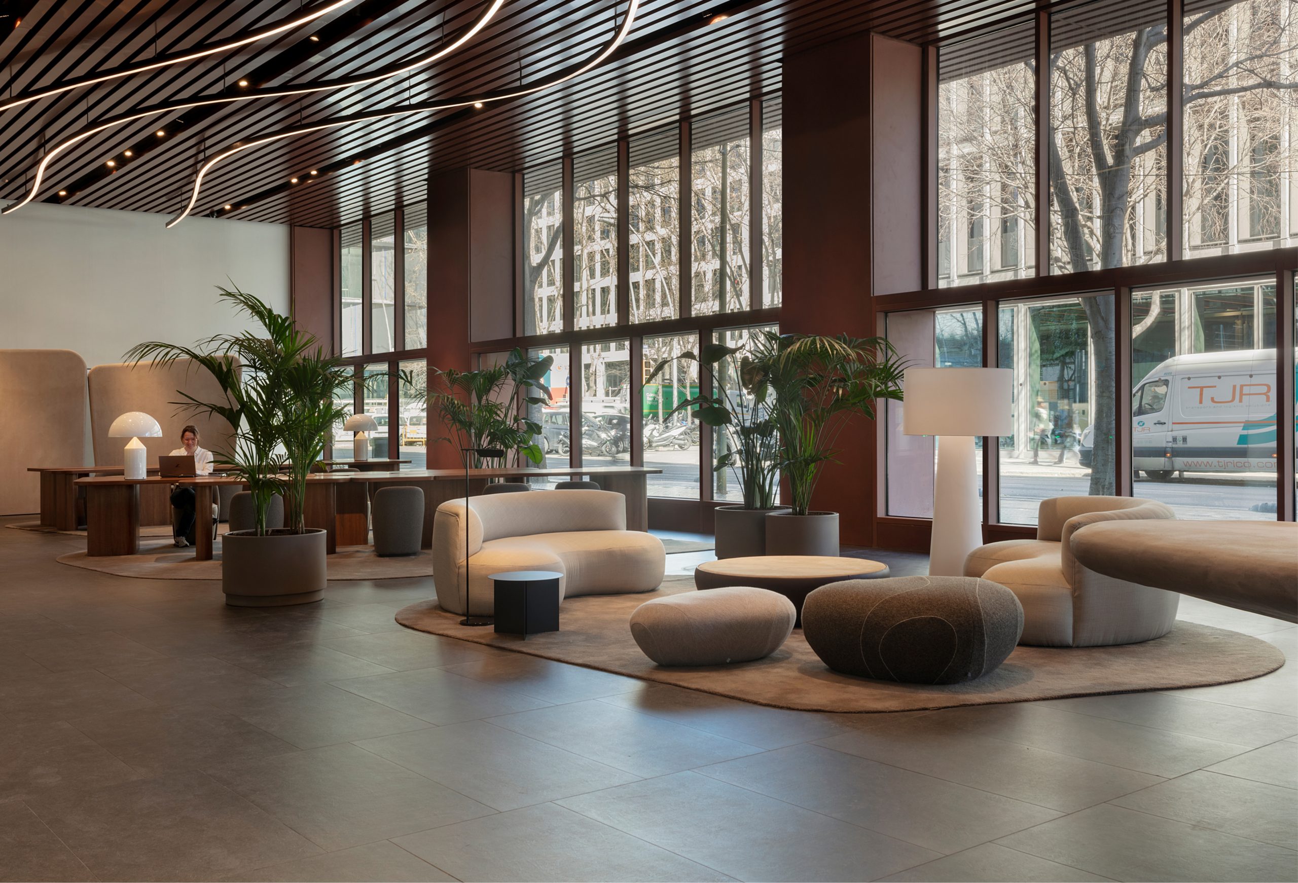 04-olga-pajares- interiorismo-hall-oficinas-alava-111-proyectos