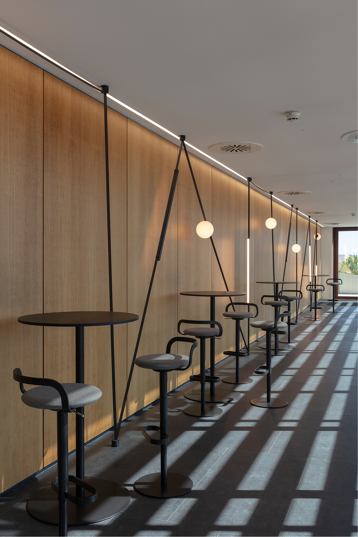 05-olga-pajares- interiorismo-hall-oficinas-alava-111-proyectos