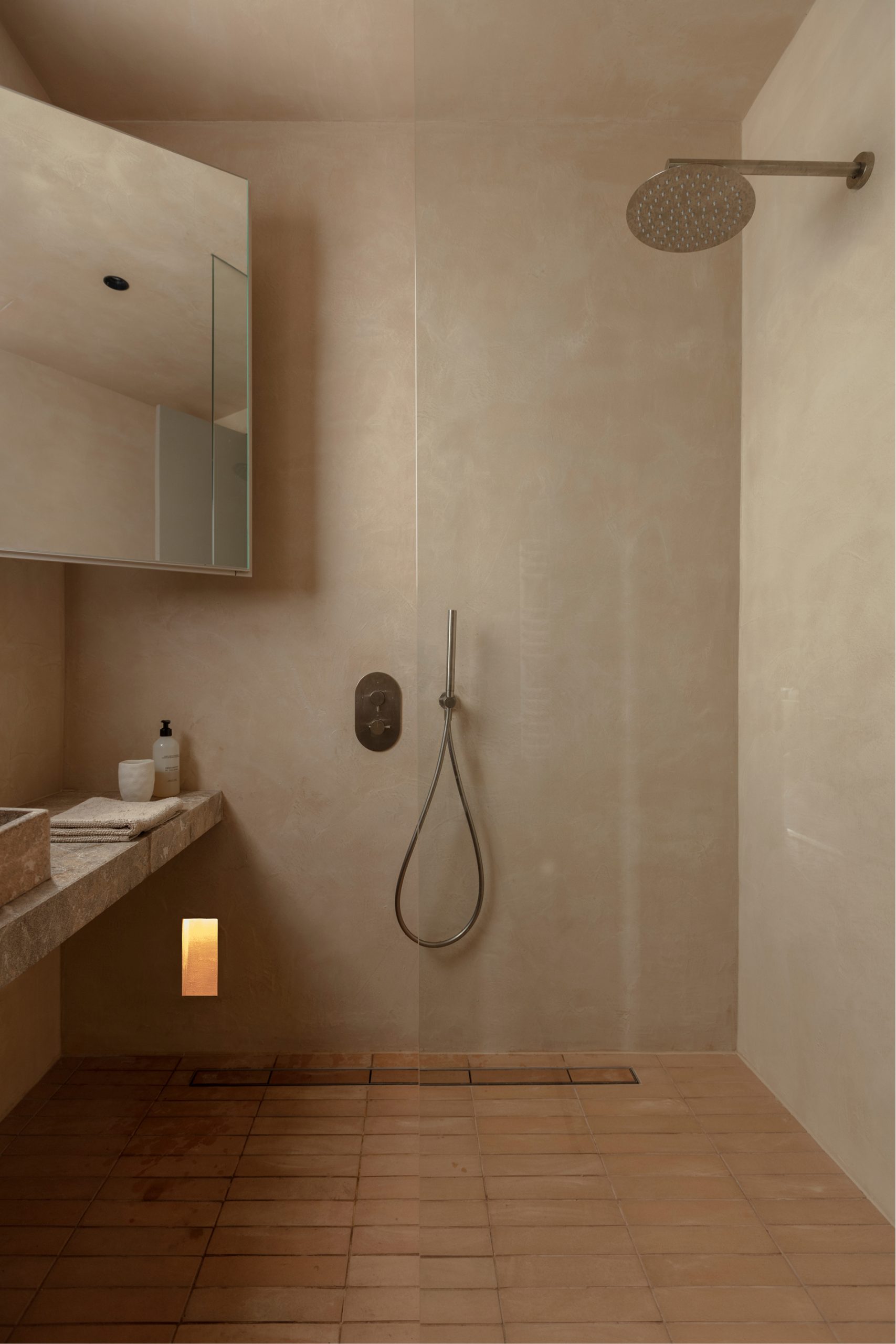 07-olga-pajares-interiores-vivienda-eixample-ducha-proyectos